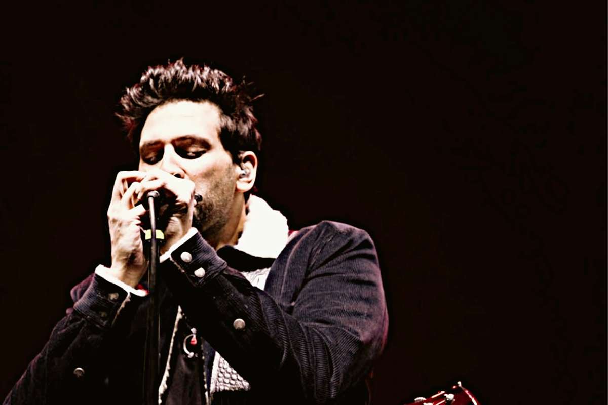 Mark Mackay-Rockin, Rollin, Guitar Slingin Christmas Tour